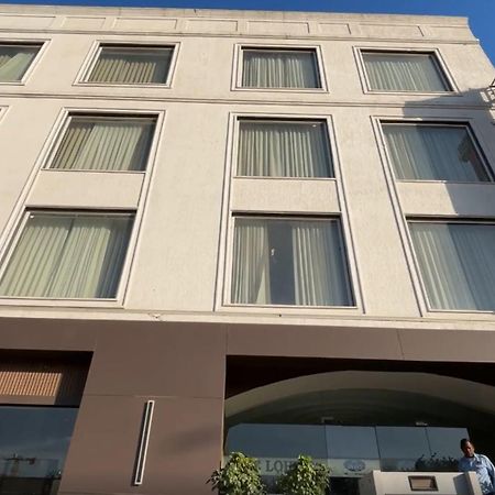 Hotel Arch The Lohias New Delhi Bagian luar foto