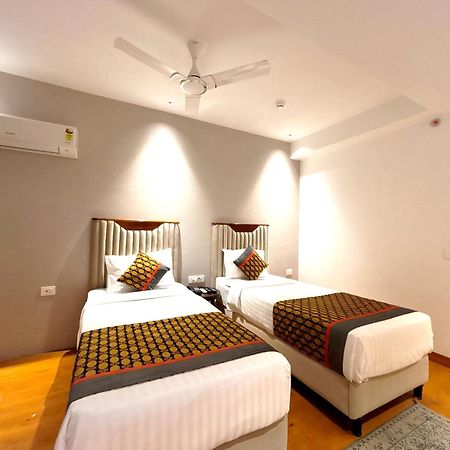 Hotel Arch The Lohias New Delhi Bagian luar foto