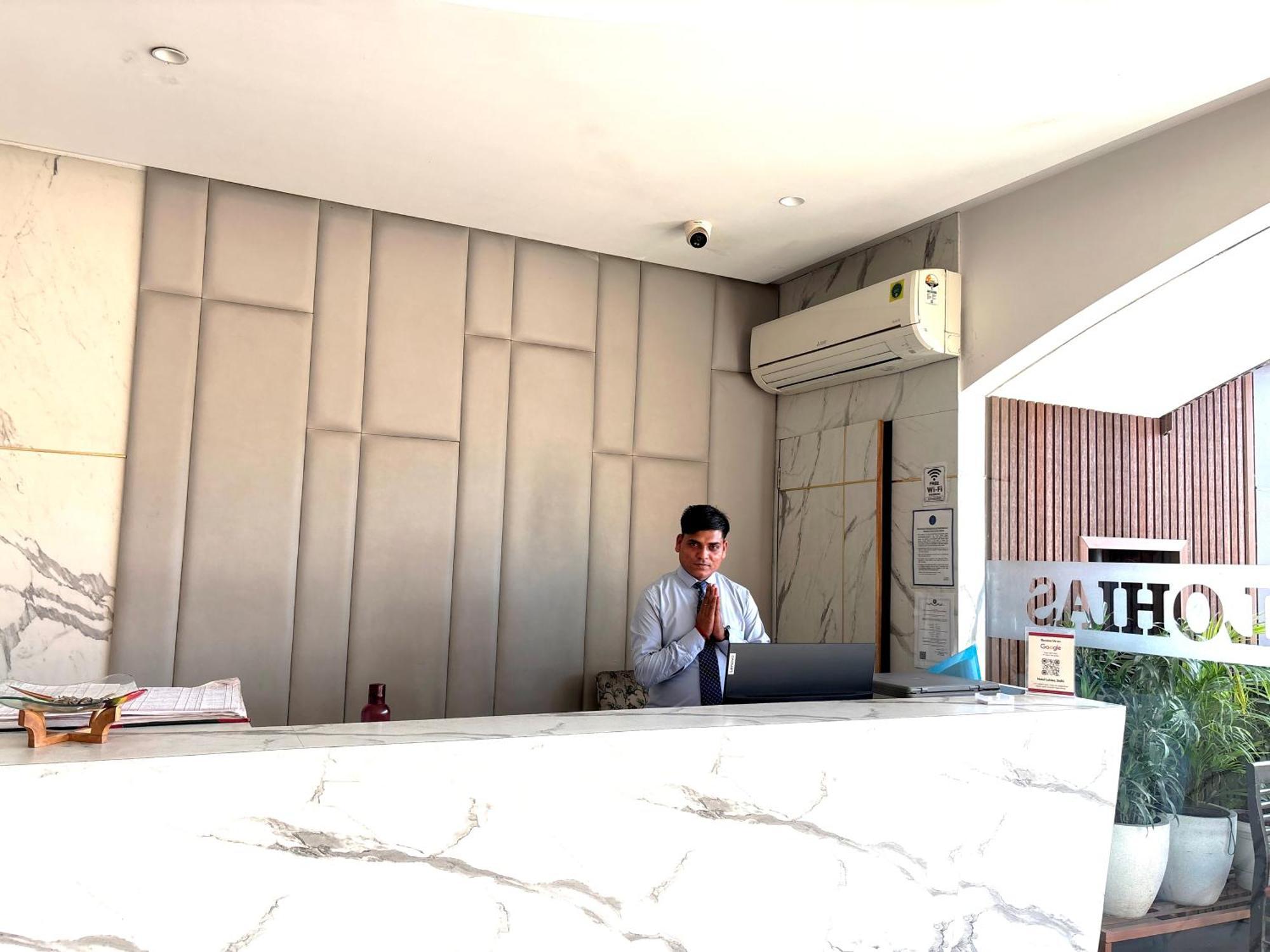 Hotel Arch The Lohias New Delhi Bagian luar foto